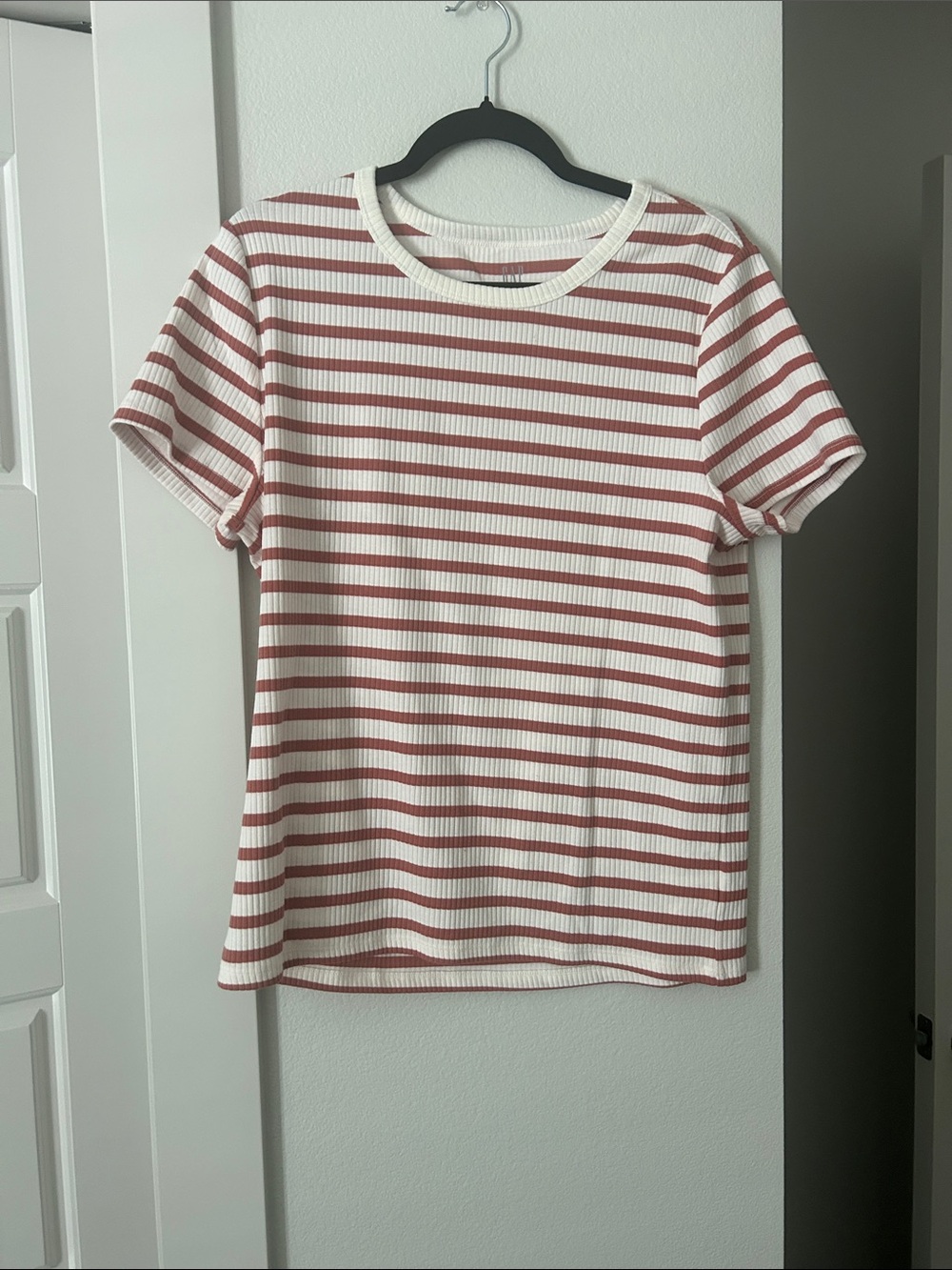 GAP Ribbed Striped Short-Sleeve Tee in Cream and Dusty Rose